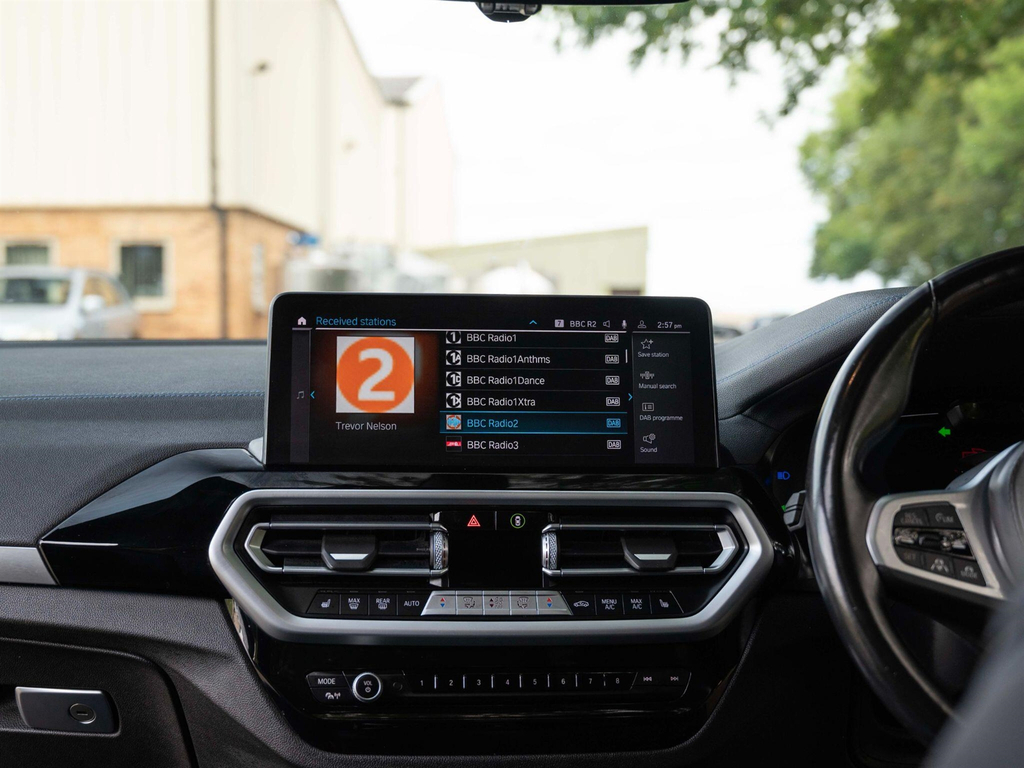 BMW iX3 210Kw Premier Edition Pro 80Kwh 2022 Black #47