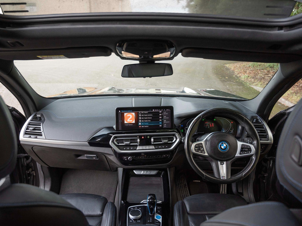 BMW iX3 210Kw Premier Edition Pro 80Kwh 2022 Black #61