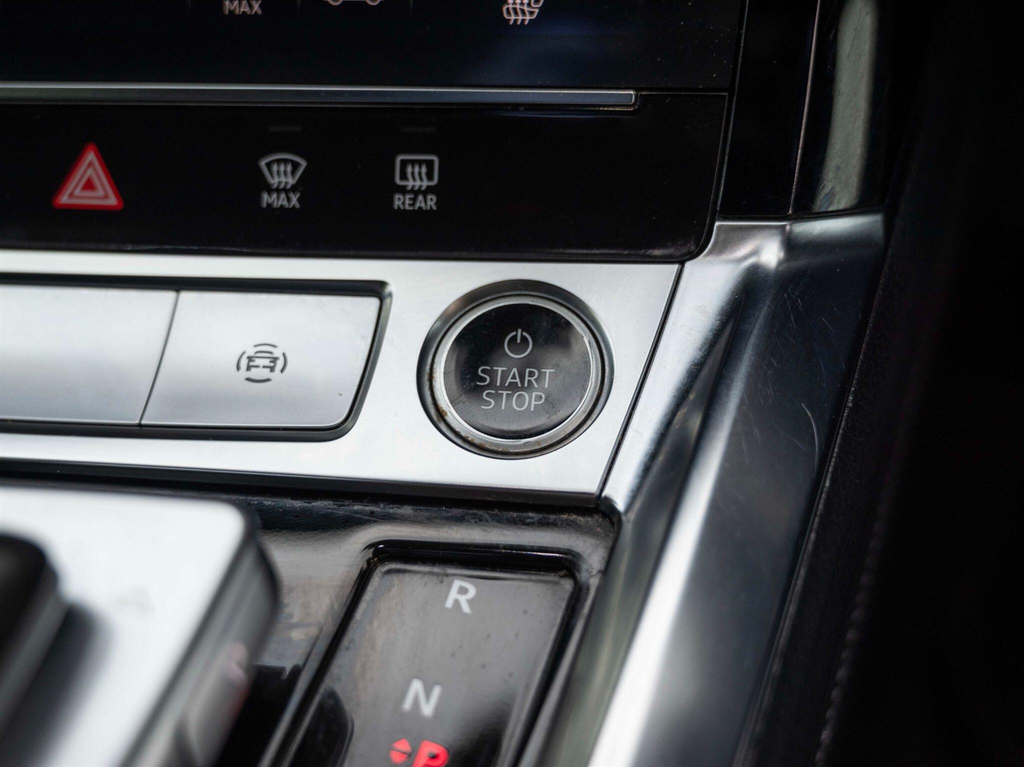 Audi E-tron Sportback Black Edition 55 Quattro 300,00 Kw Blue #87