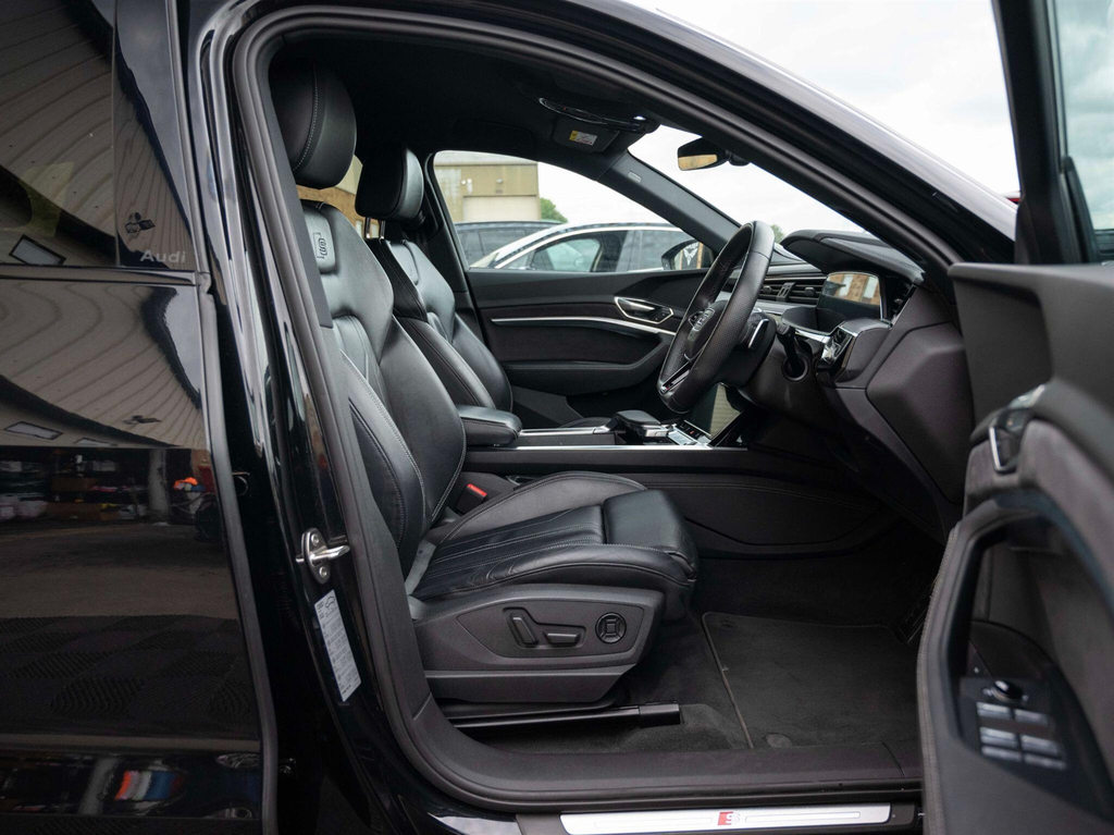 Audi E-tron Sportback Black Edition 55 Quattro 300,00 Kw Blue #15