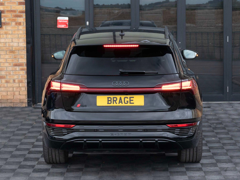 Audi E-tron 50 Black Edition Quattro 95Kwh 11Kw Char Black #4