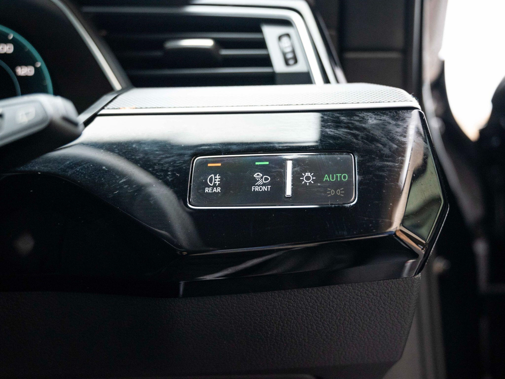 Audi E-tron Sportback Black Edition 55 Quattro 300,00 Kw Blue #86