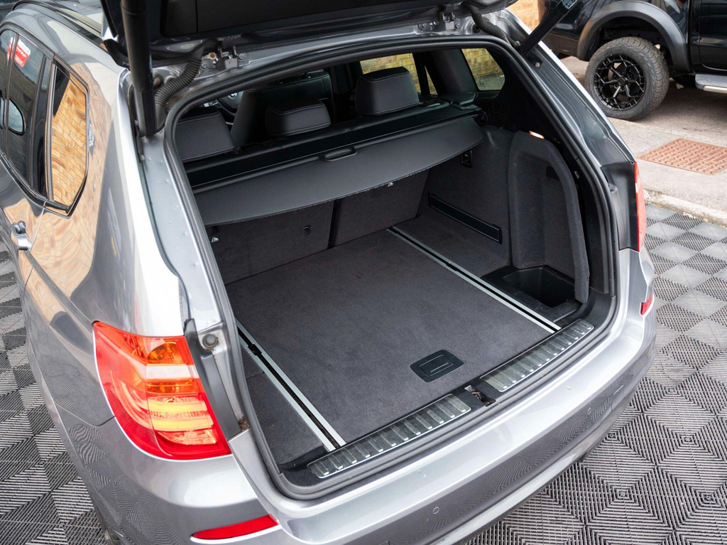 BMW X3 Xdrive20d M Sport White #34