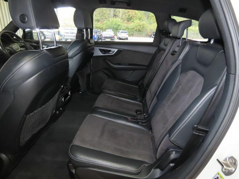 Audi Q7 S Line Black #7