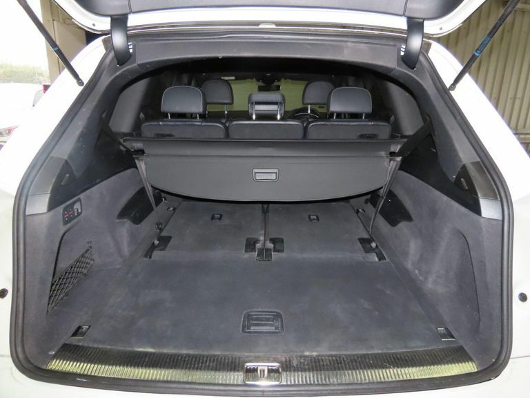Audi Q7 S Line Black #9