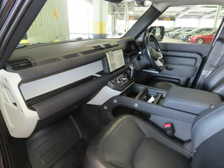 Land Rover Defender 110 X-dynamic S Grey #8