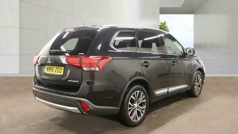 Mitsubishi Outlander 2.2 Di-d Gx3 Black #5