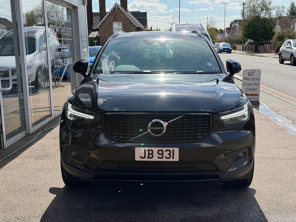 Volvo XC40 T4 R-design Black #2