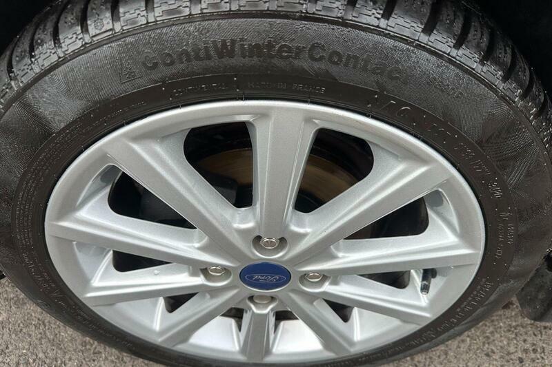 Ford Fiesta 1.25 Silver Silver #18