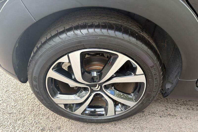 Citroen C3 1.2 Puretech 110 Plus Eat6 White #18