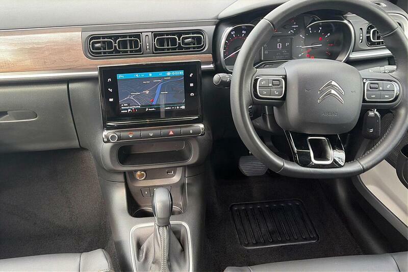 Citroen C3 1.2 Puretech 110 Plus Eat6 White #9