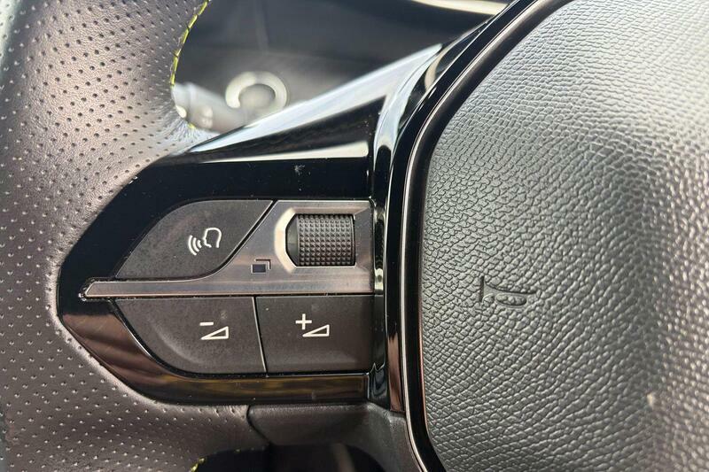 Peugeot e-2008 Gt Grey #12