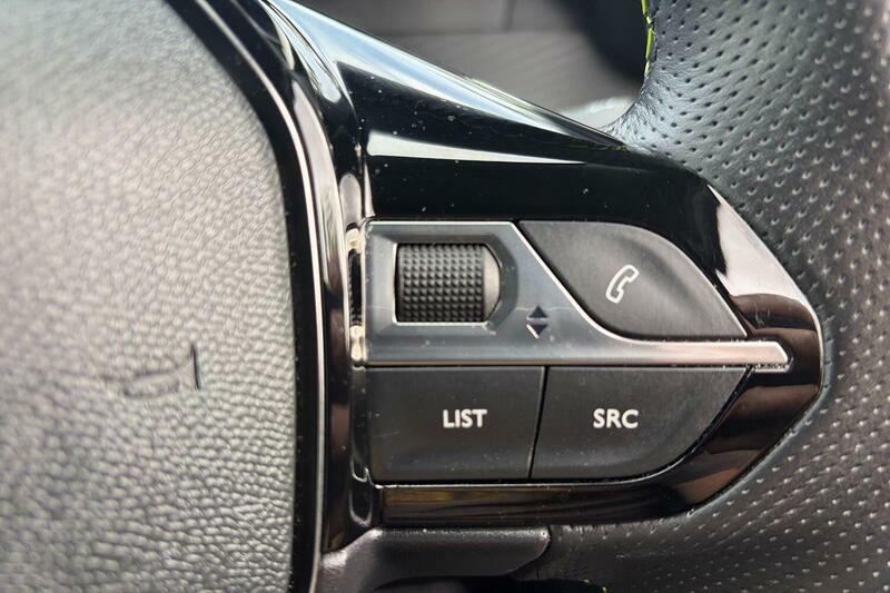 Peugeot e-2008 Gt Grey #13