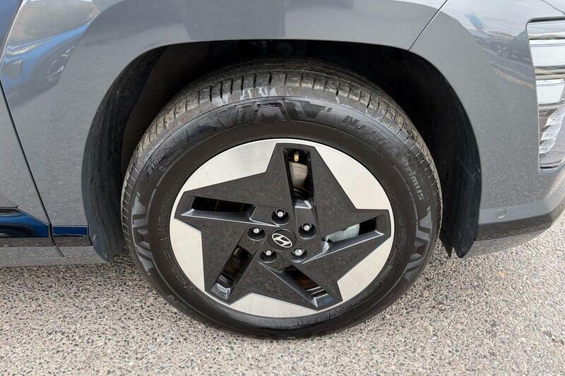 Hyundai Kona Hatchback Blue #13