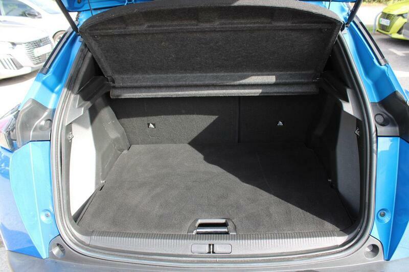 Peugeot e-2008 100Kw Active Premium 50Kwh Blue #22