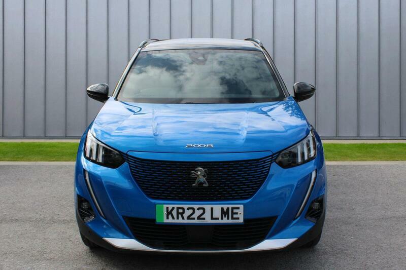 Peugeot e-2008 50Kwh Gt 7Kw Charger Blue #3