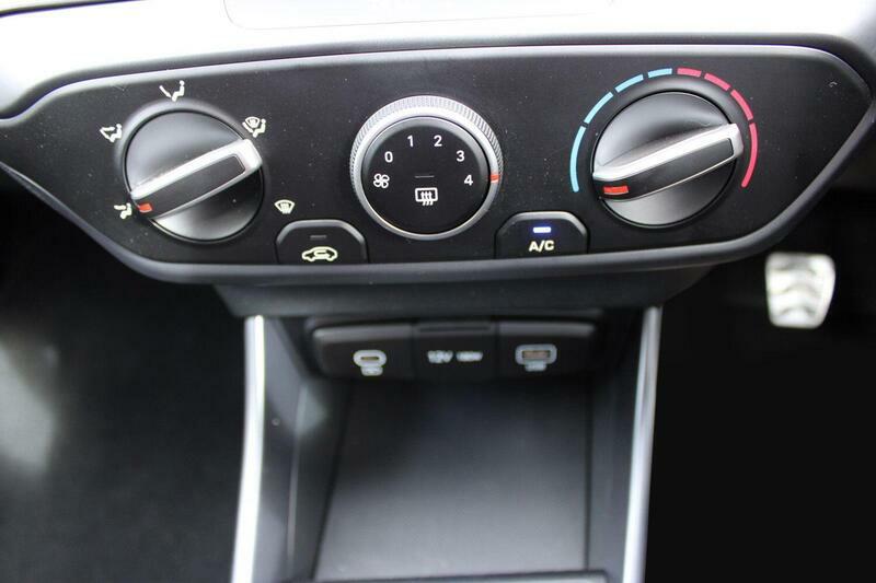 Hyundai Bayon 1.0 Tgdi 90 Tech Line Grey #29