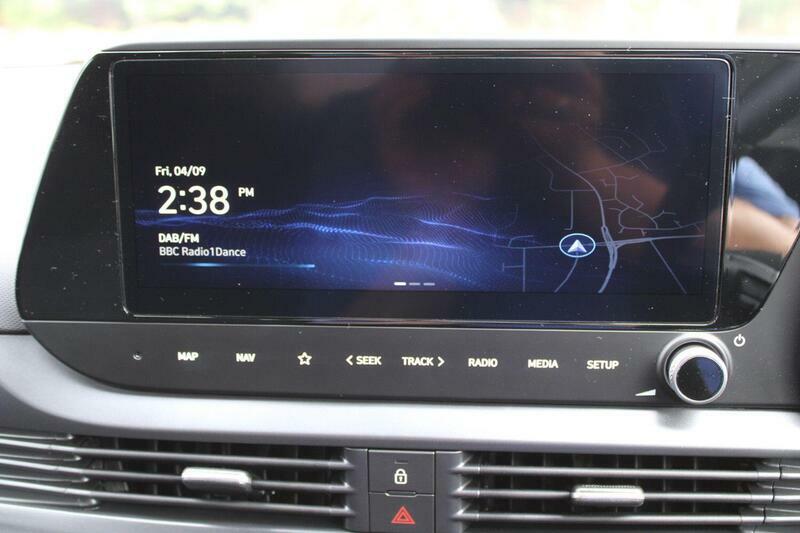 Hyundai Bayon 1.0 Tgdi 90 Tech Line Grey #20