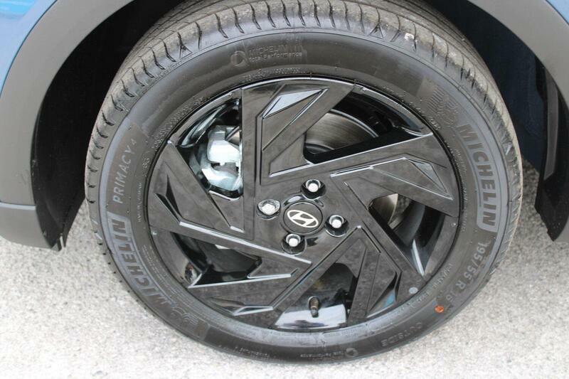 Hyundai Bayon 1.0 Tgdi 90 Tech Line Grey #18