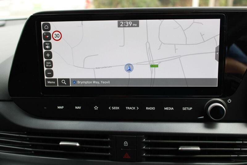 Hyundai Bayon 1.0 Tgdi 90 Tech Line Grey #22