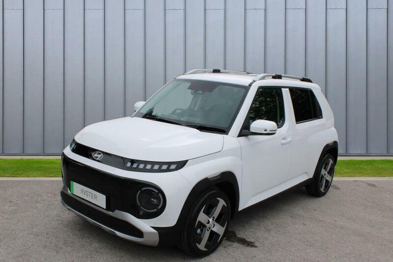 Hyundai Inster Long Range 49Kwh 02 White #4