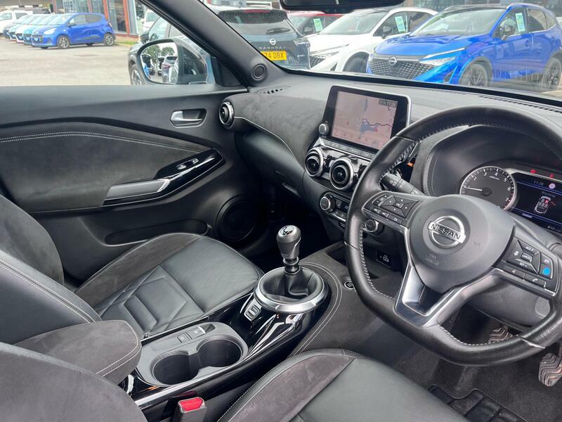 Nissan Juke 1.0 Dig-t Acenta Dct White #11