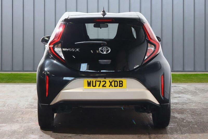 Toyota Aygo X Hatchback Beige #7