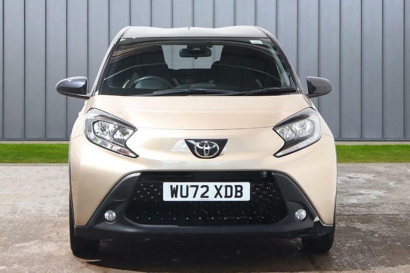 Toyota Aygo X 1.0 Vvt-i Edge X-shift Euro 6 Ss Beige #3