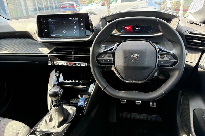Peugeot 208 1.2 Puretech Active Premium Grey #11