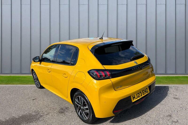 Peugeot 208 1.2 Puretech Allure Premium Euro 6 Ss Yellow #3