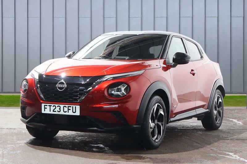 Nissan Juke 1.6 N-connecta Euro 6 Red #4