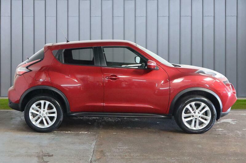 Nissan Juke 1.6 N-connecta Xtron Euro 6 Red #6