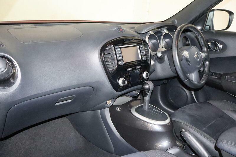Nissan Juke 1.6 N-connecta Xtron Euro 6 Red #2