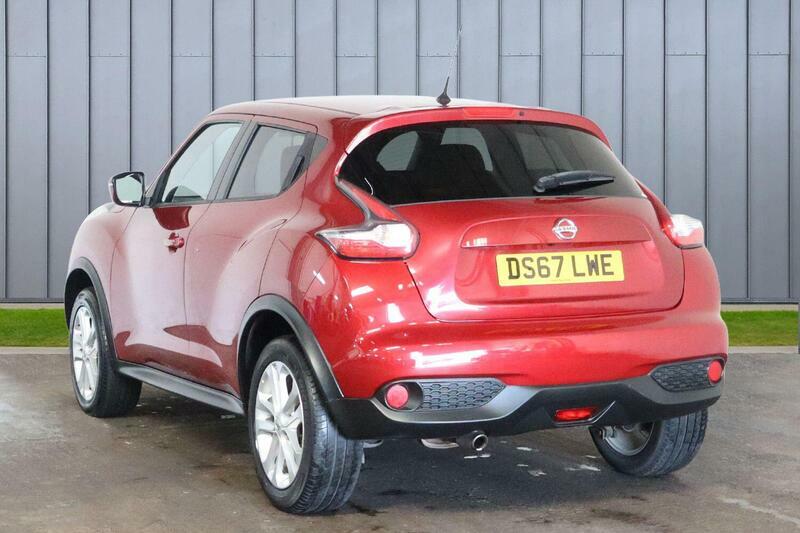 Nissan Juke 1.6 N-connecta Xtron Euro 6 Red #5