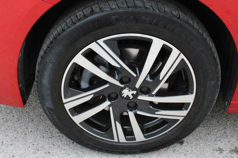 Peugeot 208 Gt Black #15