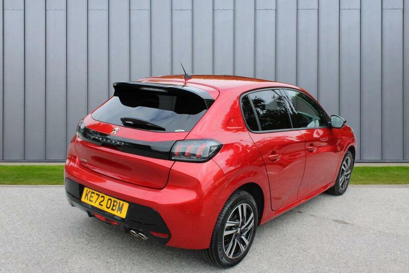 Peugeot 208 Gt Black #8