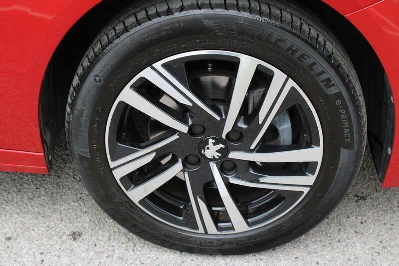 Peugeot 208 Gt Black #14