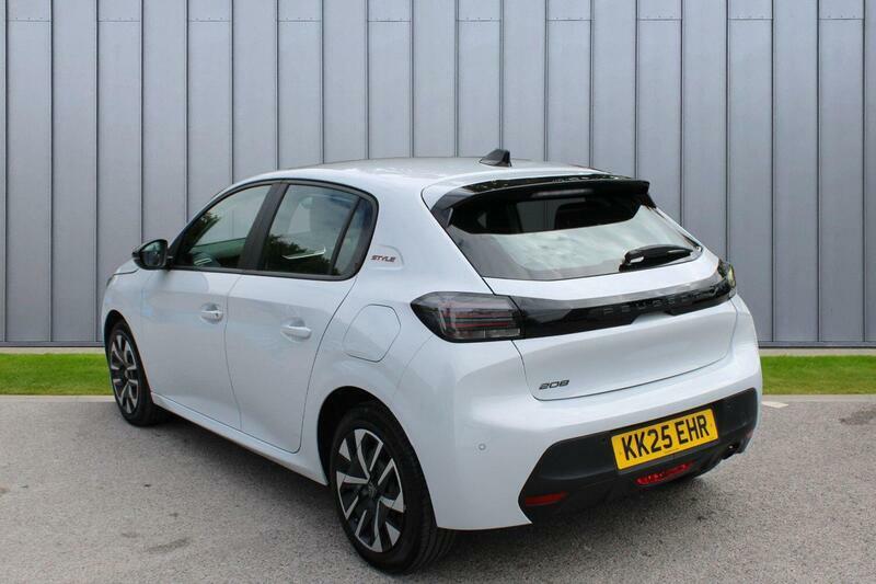 Peugeot 208 1.2 Puretech Style Euro 6 Ss White #5