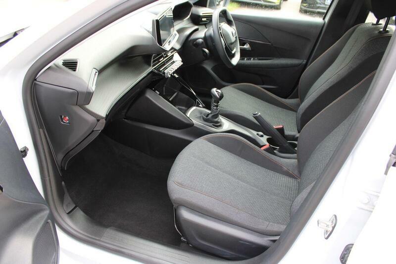 Peugeot 208 1.2 Puretech Style Euro 6 Ss White #2