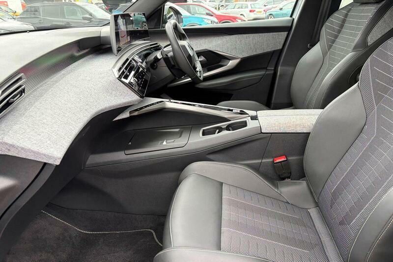 Peugeot 5008 1.2 Gt E-dsc6 Euro 6 Ss Grey #2
