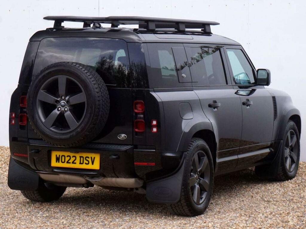 Land Rover Defender 110 X-dynamic Hse Black #5