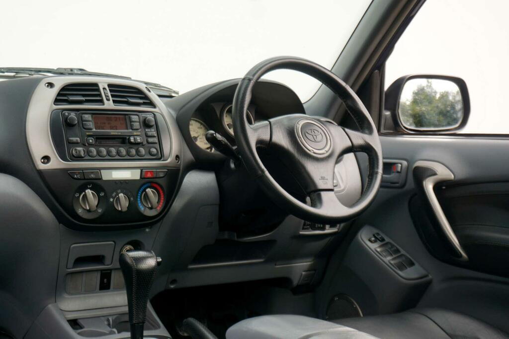 Toyota Rav 4 Blue #14