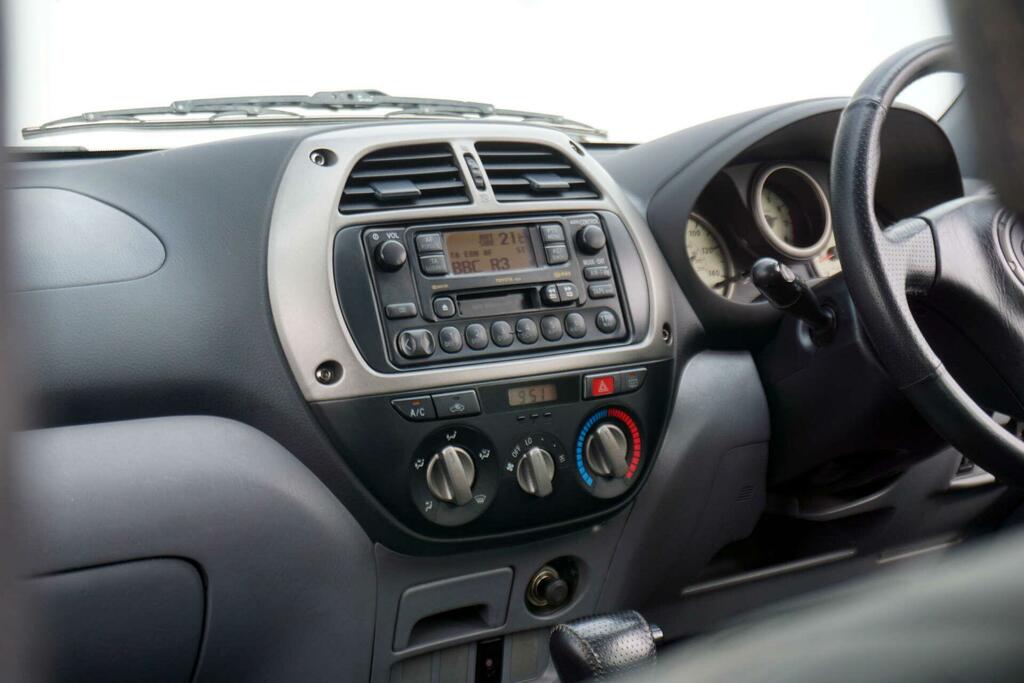 Toyota Rav 4 Blue #15