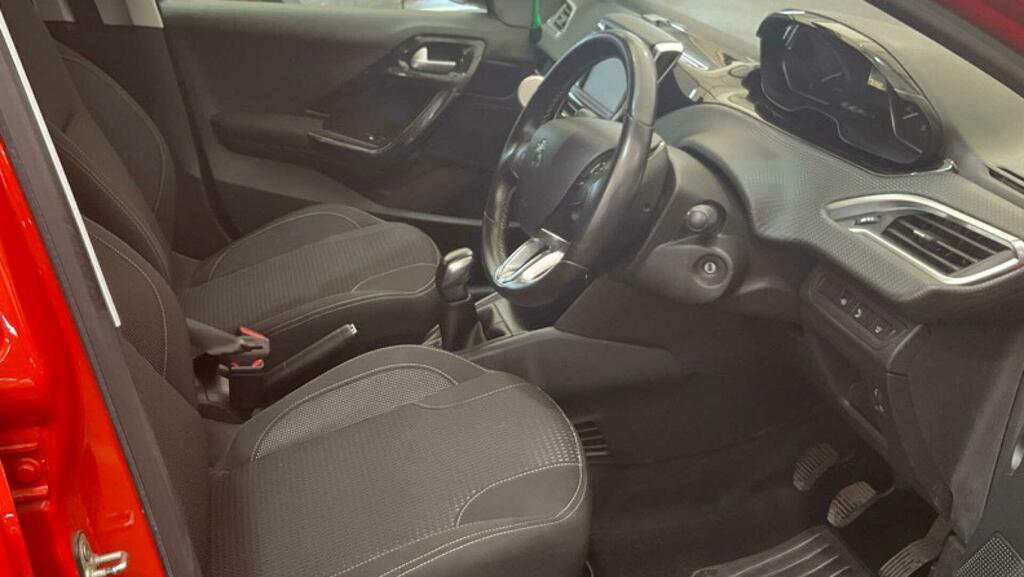 Peugeot 208 Allure Orange #5