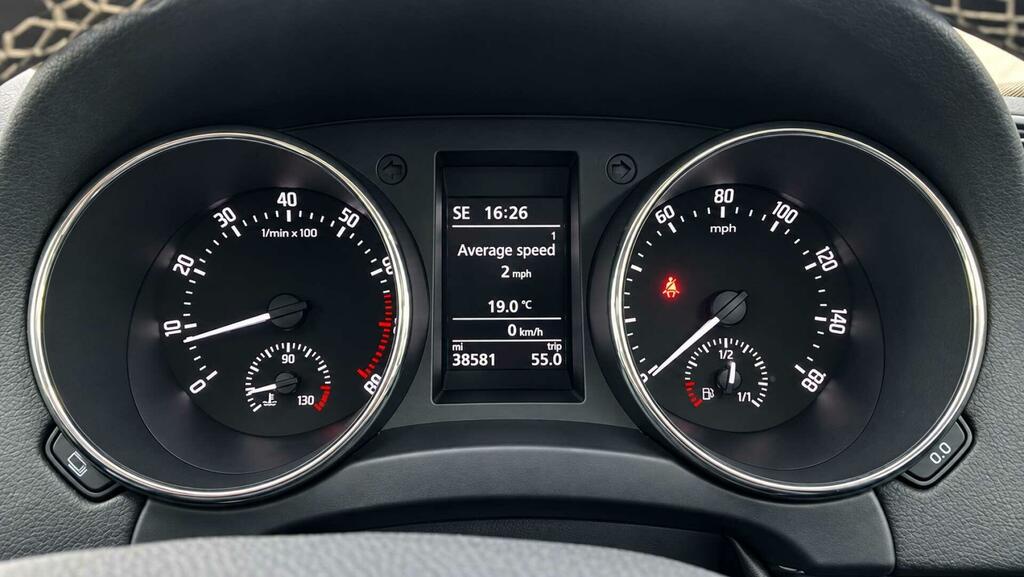 Skoda Yeti 2L Adventure White #7