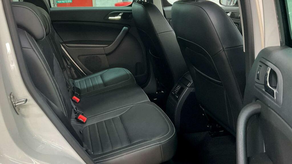 Skoda Yeti 1.8 Tsi Laurin Klement 4Wd Euro 5 White #6