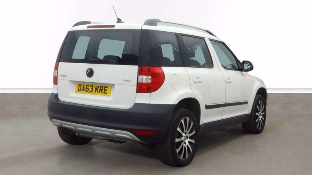 Skoda Yeti 1.8 Tsi Laurin Klement 4Wd Euro 5 White #3