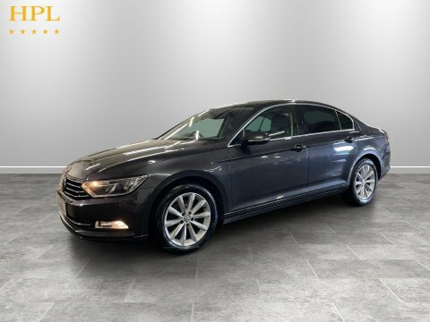 Volkswagen Passat 2018 18 2.0 Grey #3