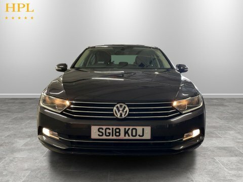 Volkswagen Passat 2018 18 2.0 Grey #2