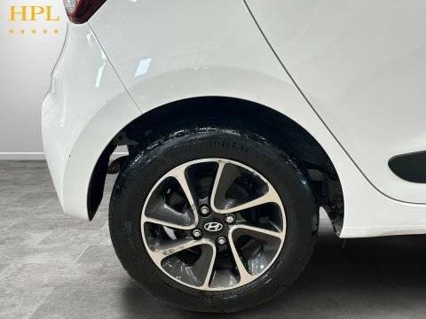 Hyundai I10 Hatchback Brown #10